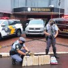 Polícia Rodoviária de Araçatuba prende dois homens e apreende 26 tijolos de maconha e 02 pacotes de skunk no bairro TV