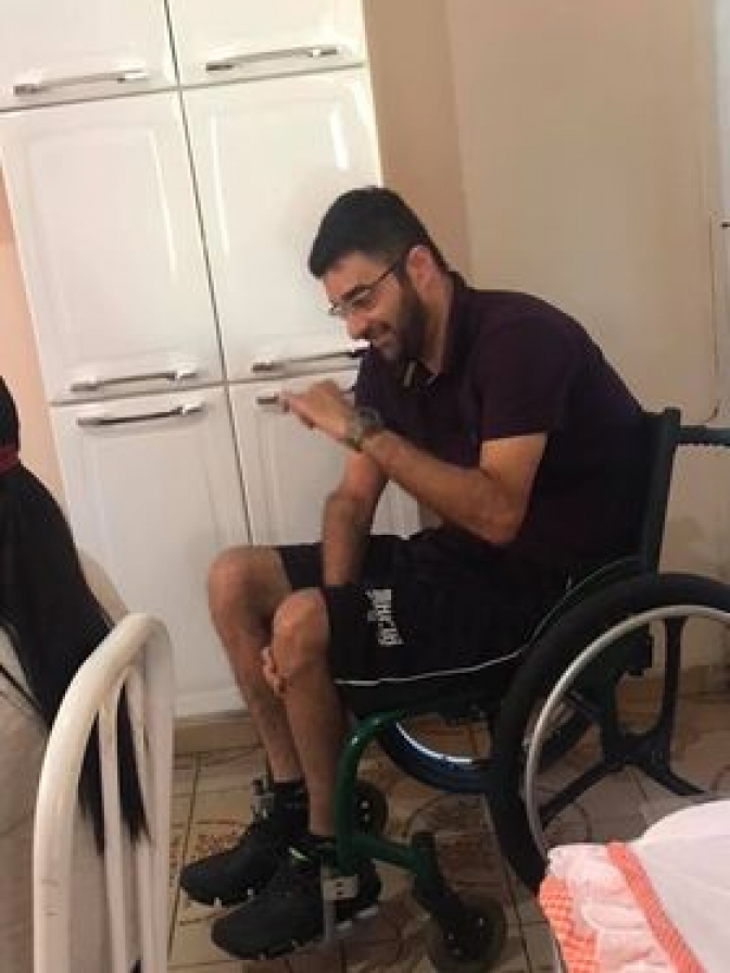 Morador de Andradina precisa de ajuda para comprar cadeira de roda Freedom Stand up Motorizada