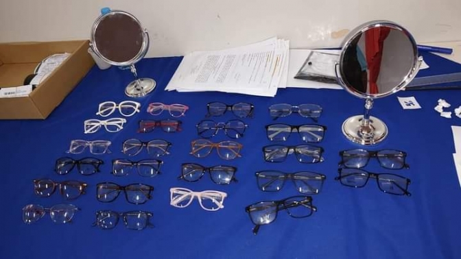 Secretaria de Saúde entrega mais 44 óculos do Programa “Olhar Acolhedor” em Castilho