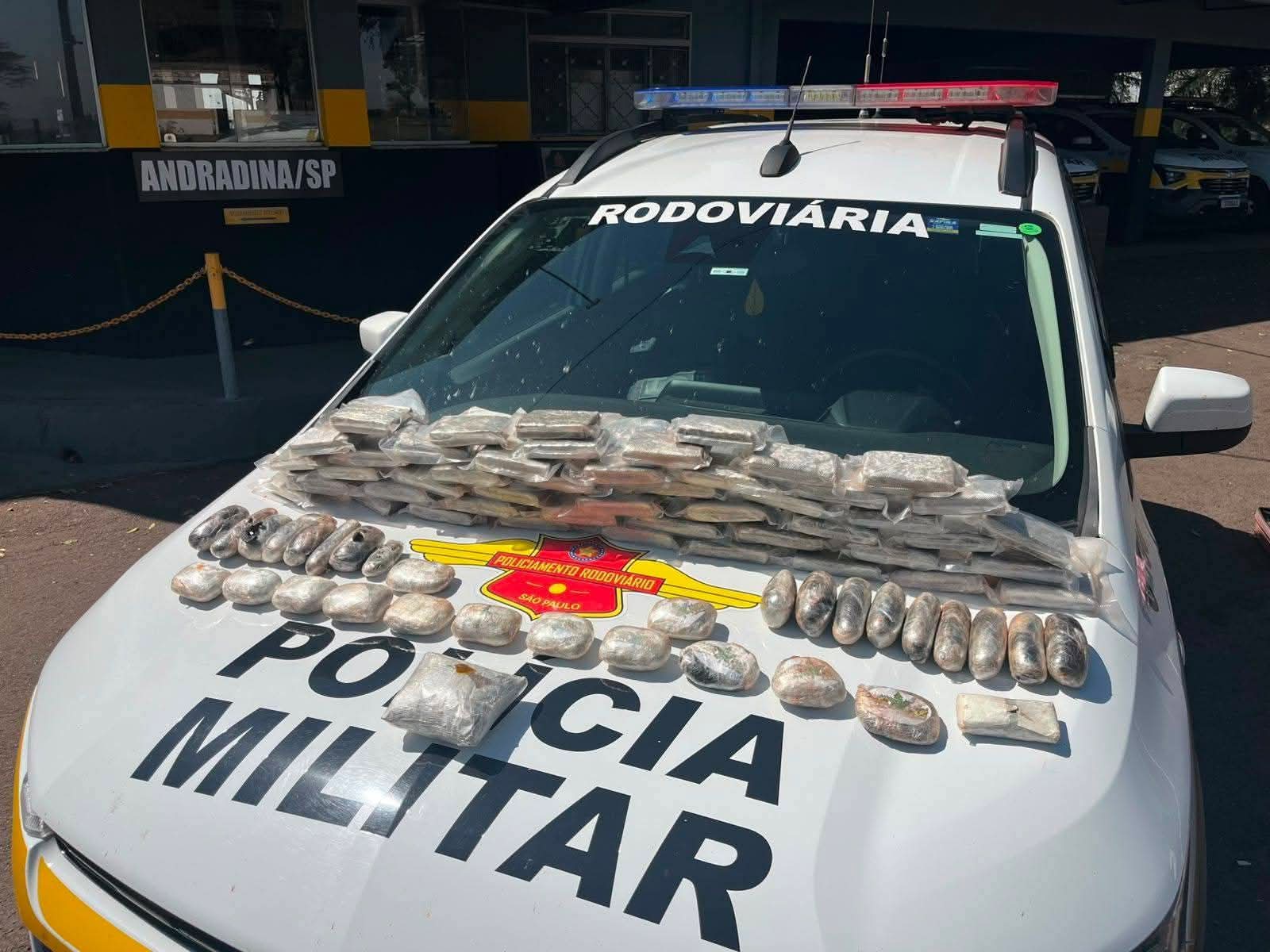Polícia Rodoviária Estadual prende traficante com mais de 08 KG de drogas em Andradina 