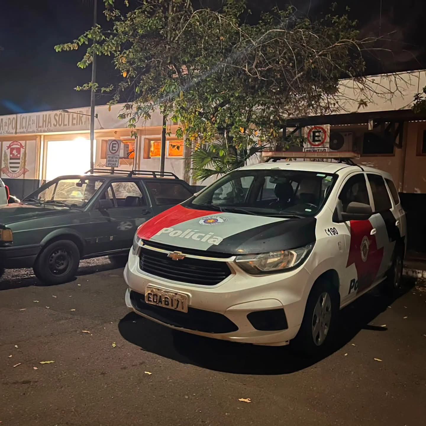 PM recupera veículo furtado e prende homem por receptação em Itapura (SP)  