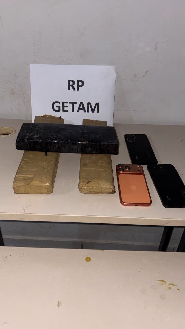 Motorista foge da Polícia Militar, avança sinais e acaba preso com 3 kg de maconha em Três Lagoas 