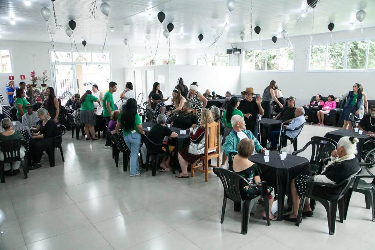 Em Andradina Centro Dia Pessoa Idosa promove evento especial com o tema “anos 60”