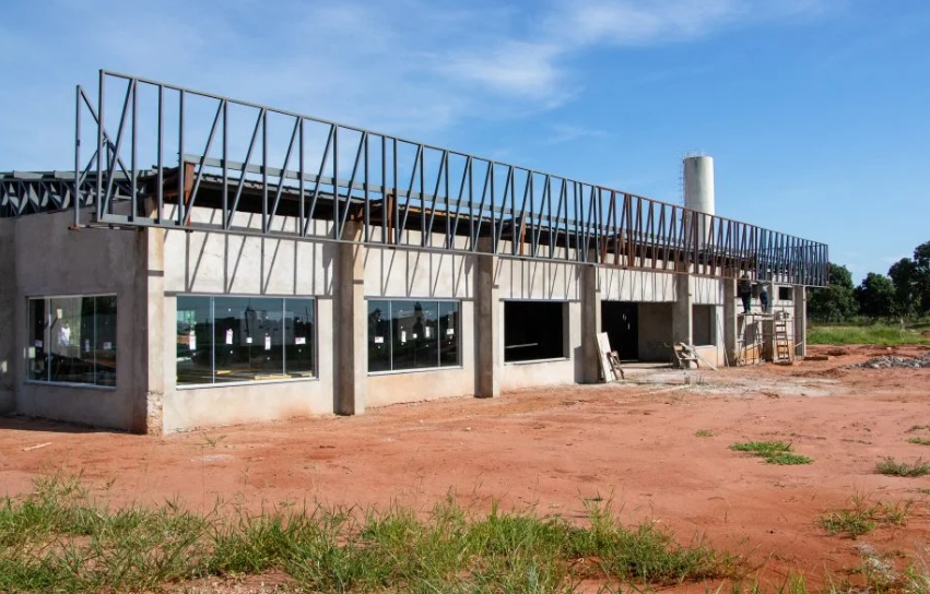Obra do Detran em Três Lagoas se aproxima de três anos de atraso e passou a custar R$ 14,4 milhões