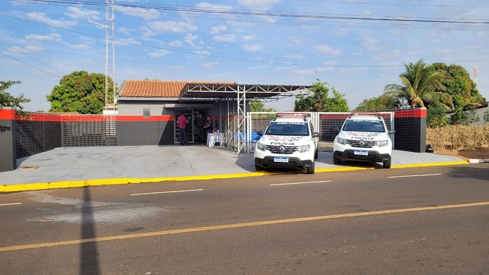 POLÍCIA MILITAR APREENDE ADOLESCENTES APÓS DANO AO PATRIMÔNIO PÚBLICO EM MONTE CASTELO