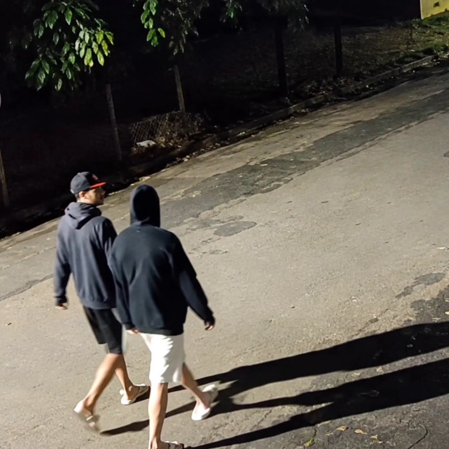 Policia Militar de Andradina recupera moto e prende 02 homens por furto no bairro Castanheiras 