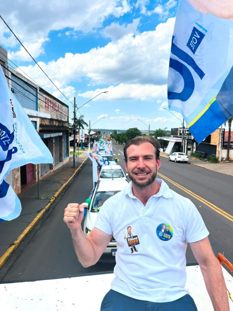 Carreata de Dr. Filipe Fornari leva clima de campanha à Andradina