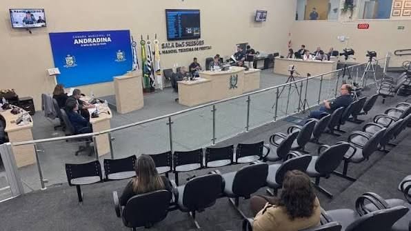 VEREADORES PEDEM ANULAÇÃO DO CONCURSO PÚBLICO DE ANDRADINA 