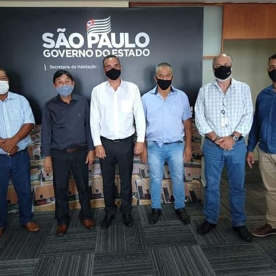 Prefeito de Lavínia solicita construção de 100 casas do Governo de SP