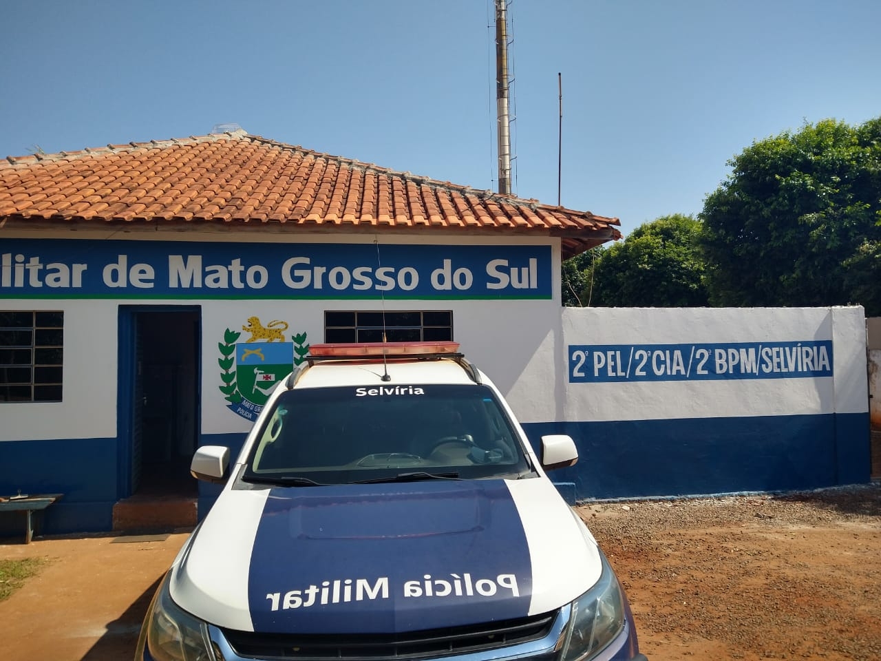 Polícia Militar capturou um foragido da justiça em Selvíria. Maconha também foi apreendida com o acusado