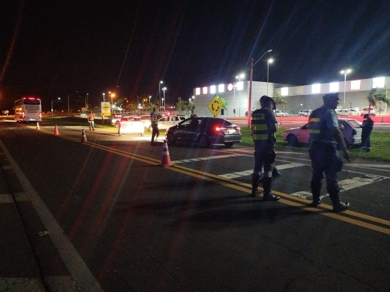 POLÍCIA RODOVIÁRIA FAZ OPERAÇÃO DIREÇÃO SEGURA DURANTE RODEIO EM PENÁPOLIS E CONSTATA VÁRIAS INFRAÇÕES DURANTE A FISCALIZAÇÃO