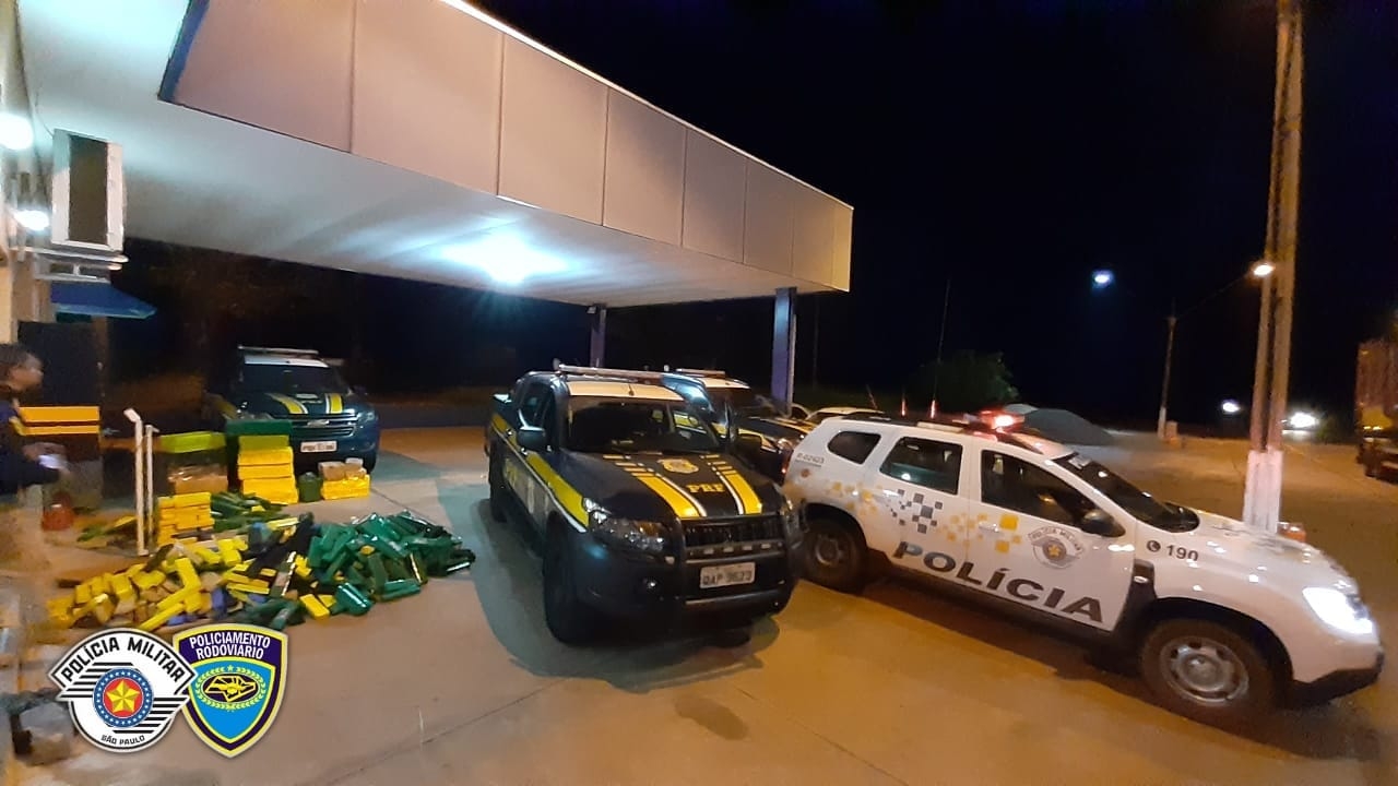 Polícia Rodoviária Federal de Três Lagoas e Polícia Rodoviária de Andradina apreendem quase 1 tonelada de maconha na rodovia dos Barrageiros em Castilho