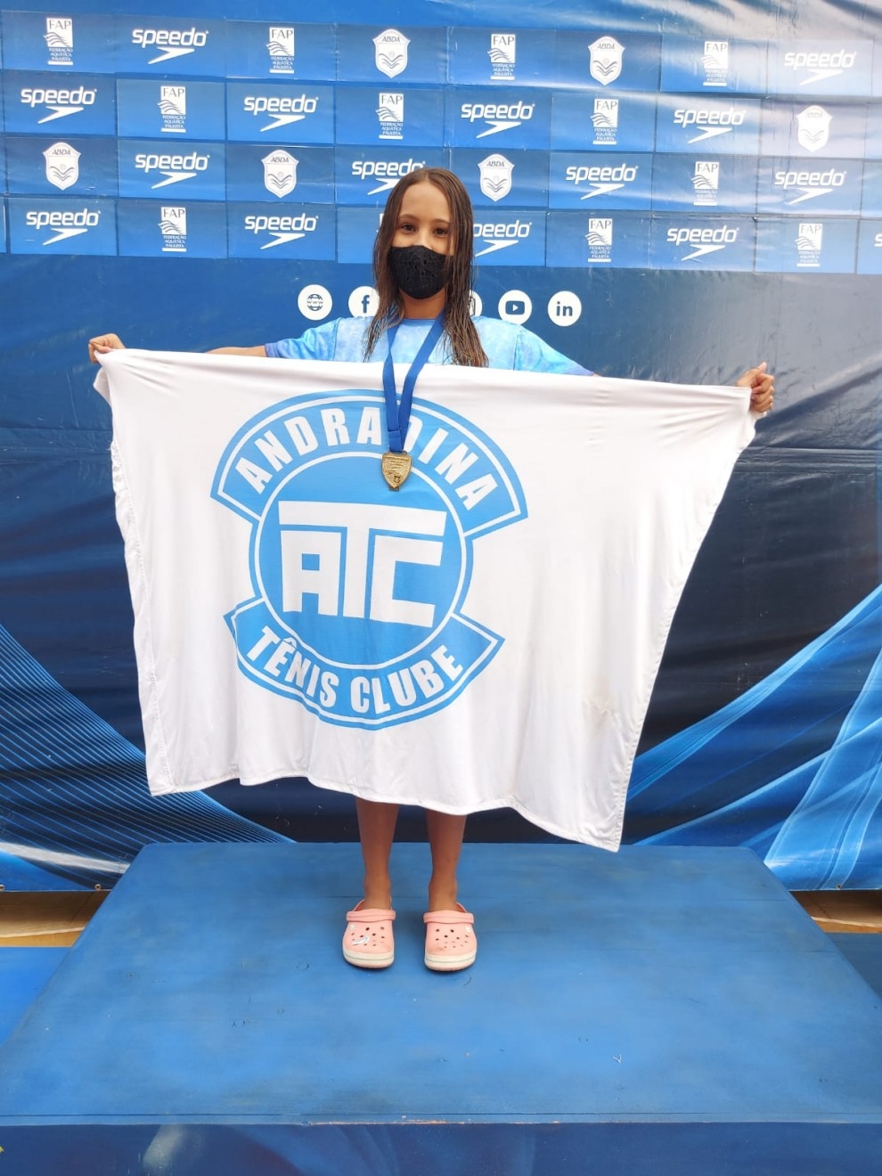 Nadadora andradinense é campeã em prova do Campeonato Paulista de Inverno
