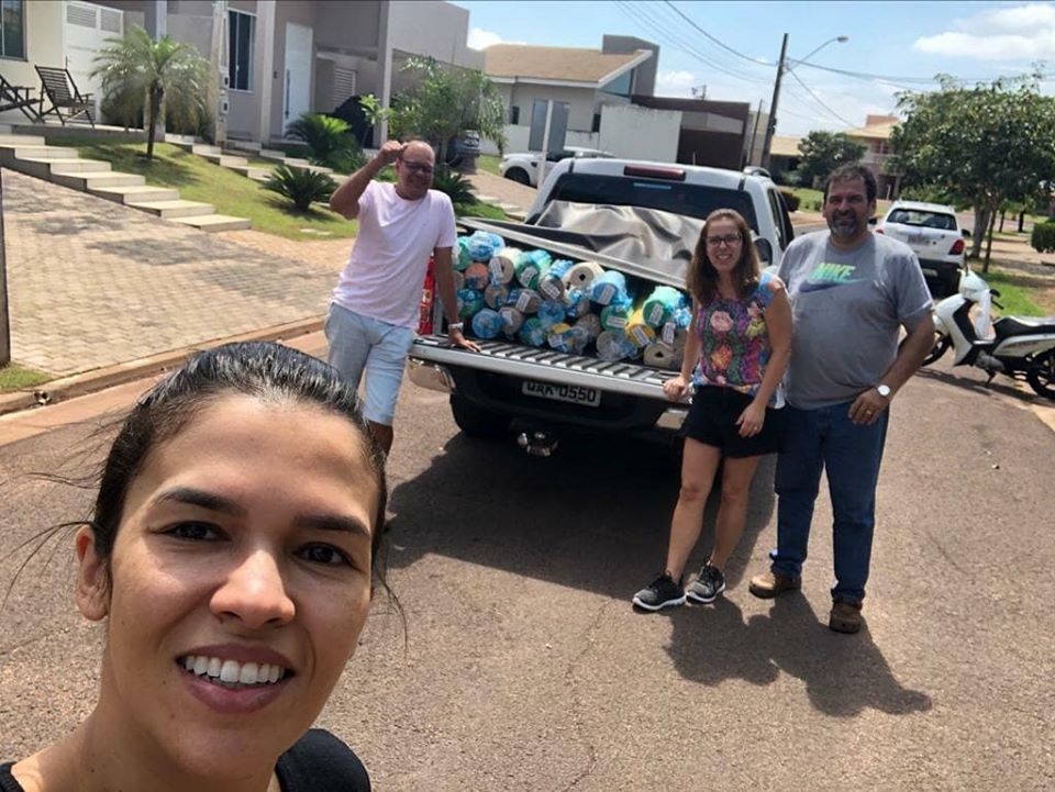 Fraternidade Feminina da Loja Maçônica João Pedro de Souza de Três Lagoas doou 1.500 metros de tecido TNT para o Hospital Auxiliadora