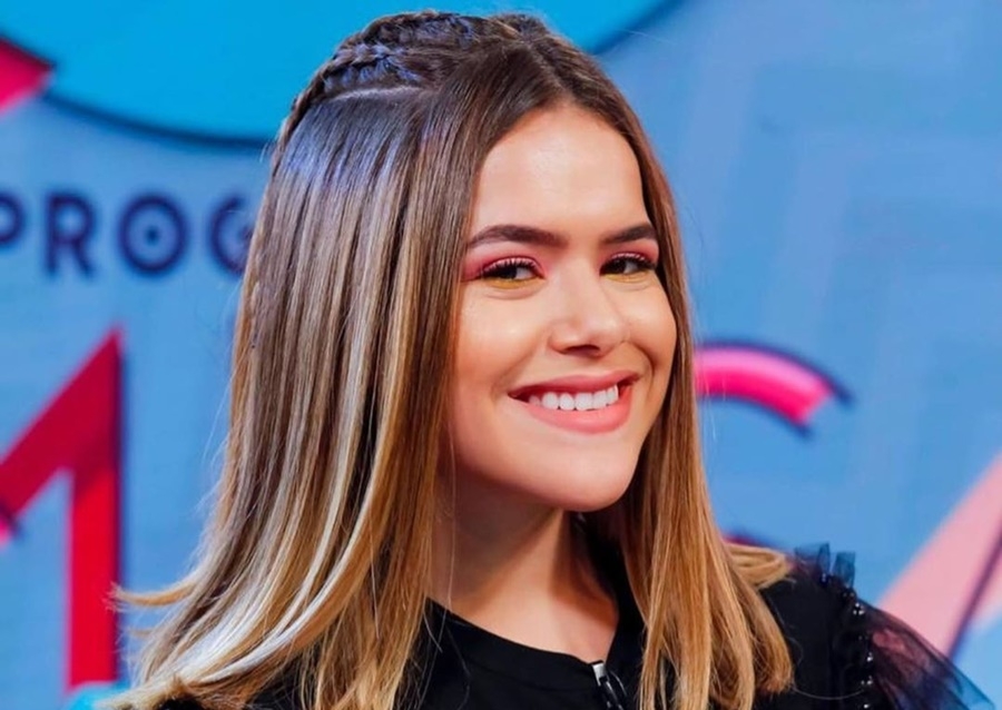 Apresentadora andradinense Maisa Silva cai no banho e bate a cabeça