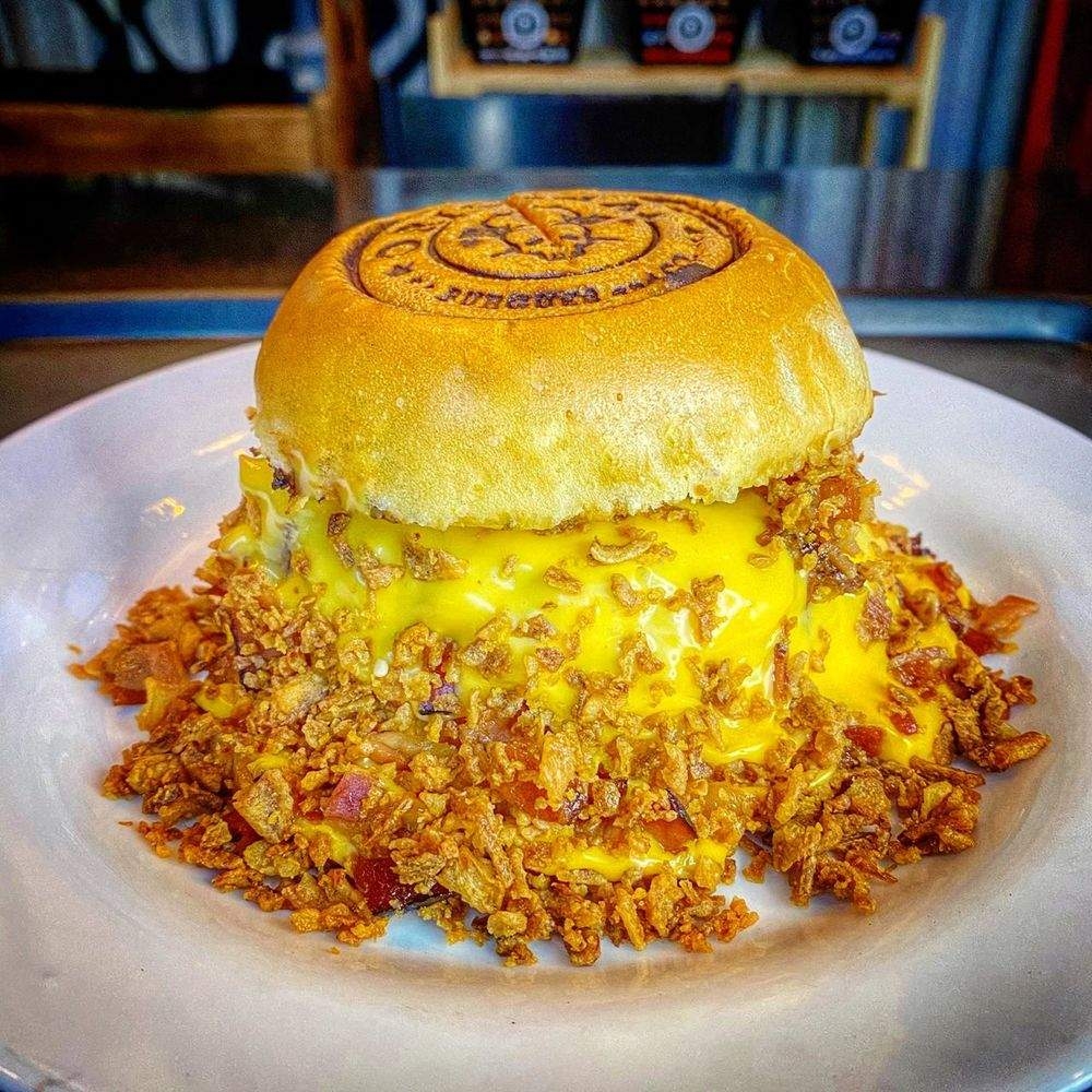 Volcano: Chef da Original Burguer faz lanche inspirado no Acqualinda de Andradina