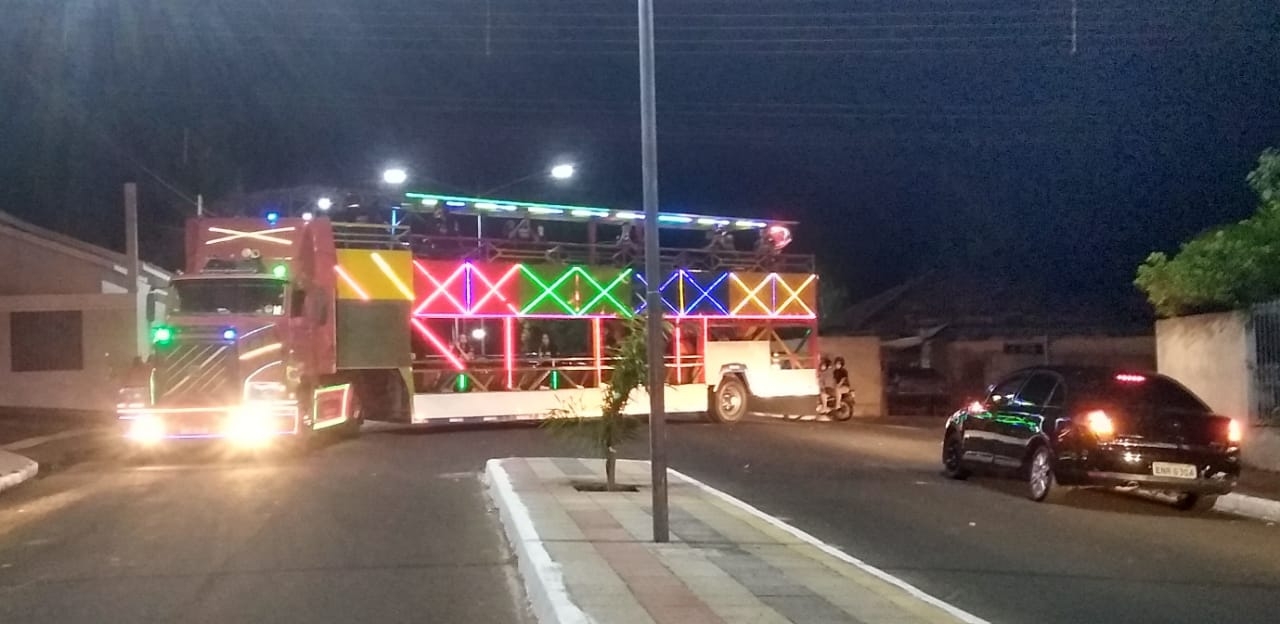 Prefeitura Municipal e Orquestra de Sopros e Percussão da FACMOL organizaram atração surpresa no aniversário de Pereira Barreto