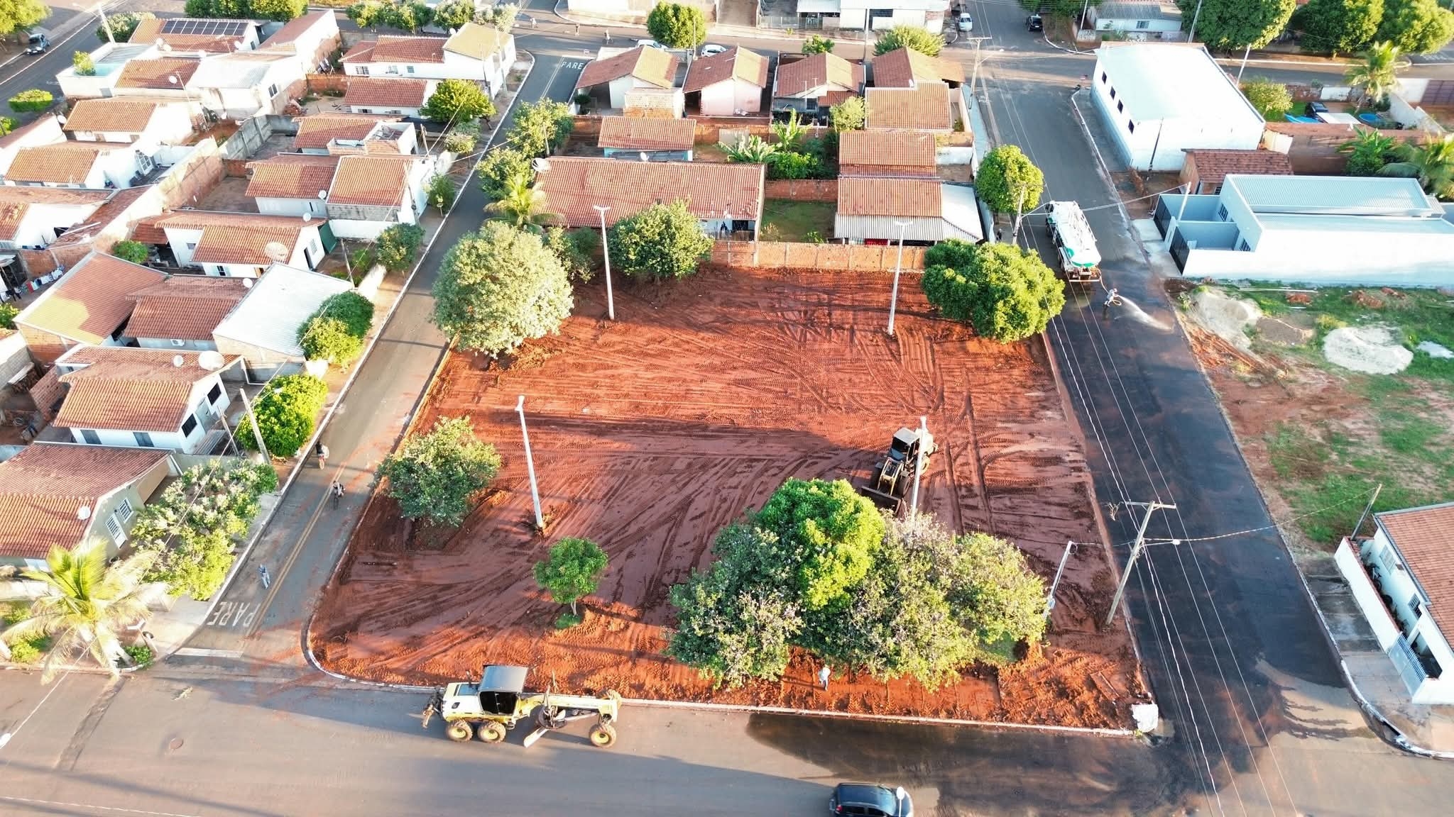 PREFEITURA DE NOVA INDEPENDÊNCIA INICIA COM RECURSO PRÓPRIO, O PROJETO "RENOVA PRAÇAS"