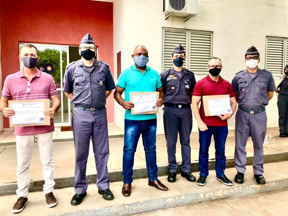 BATALHÃO DE ANDRADINA REALIZOU HOMENAGEM AO VETERANO DA POLÍCIA MILITAR