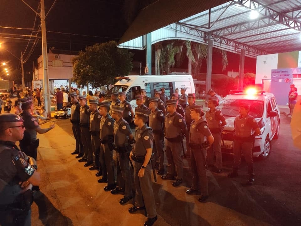 POLÍCIA MILITAR REFORÇA O EFETIVO NA PRIMEIRA NOITE DE CARNAVAL DE NOVA INDEPENDÊNCIA