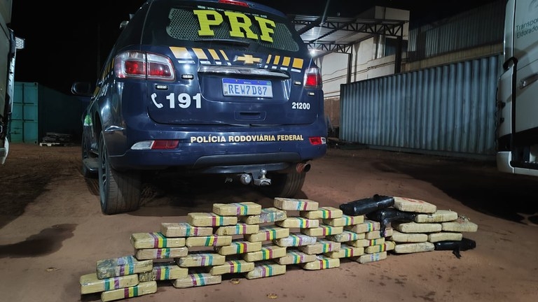 Polícia Rodoviária Federal de Três Lagoas apreende 47 Kg de cocaína e maconha na rodovia BR 262