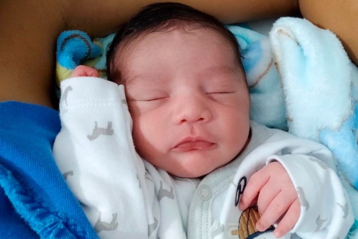 Primeiro bebê do ano em Andradina nasceu às 13h30 e vai se chamar Luiz Henrique
