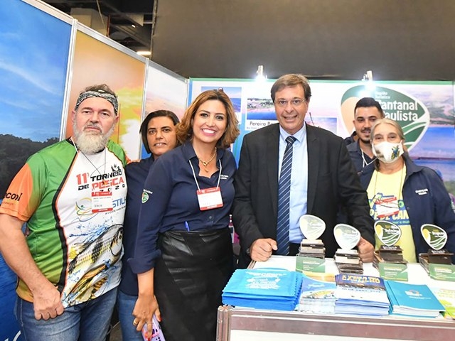 Ministro do Turismo visita estande do Pantanal Paulista/Castilho na Feira da Pesca em SP