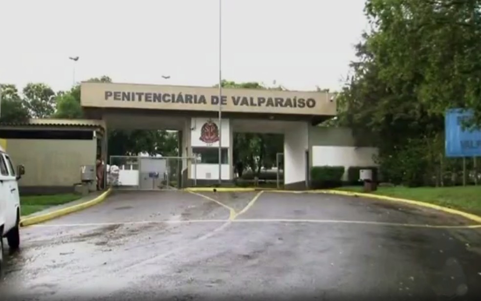 Policial penal é agredido na Penitenciária de Valparaíso