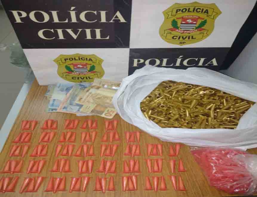 Investigadores da DISE de Araçatuba prendem mulher com 102 pinos de cocaína, alvo de investigação bairro Porto Real II