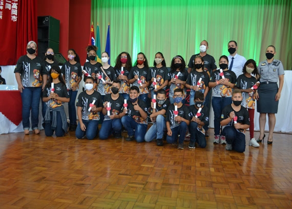 PROERD 2021 - Alunos do 5º ano participaram da solenidade de entrega de certificado em Mirandópolis