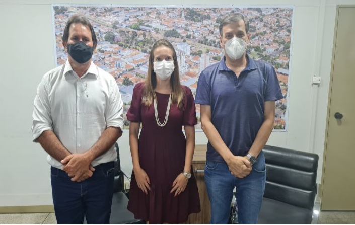 Prefeita de Presidente Venceslau recebe Secretário da SAP Nivaldo Restivo
