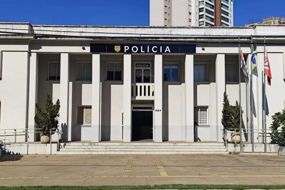 POLÍCIA MILITAR PRENDEU JOVEM POR TENTAR MATAR BEBÊ APÓS PARTO EM SHOPPING DE ARAÇATUBA