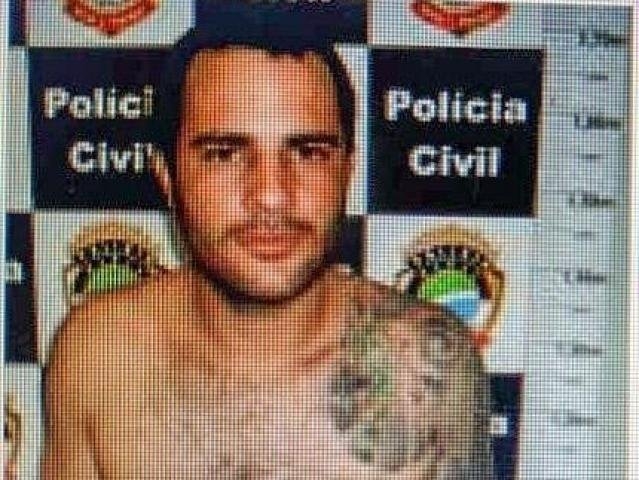 Radiopatrulha de Lavínia prendeu visita de preso com quase 1 kg de cocaína na avenida Perobal