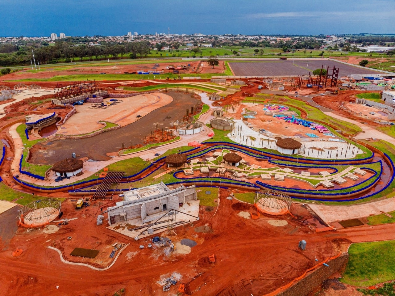 Parque Temático Acqualinda de Andradina chega na fase de acabamento e terá obras 24 horas por dia