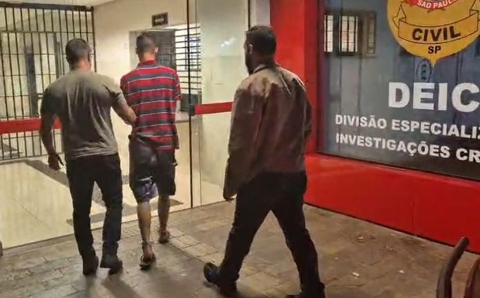 DEIC do DEINTER 5 prende dupla suspeita de roubo a residência no Jardim Maracanã em Rio Preto