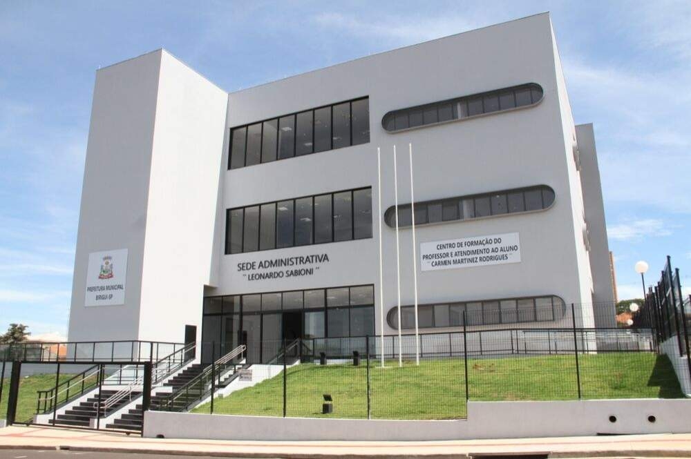Justiça obriga Prefeitura de Birigui contratar mulher excluída de concurso por ser obesa