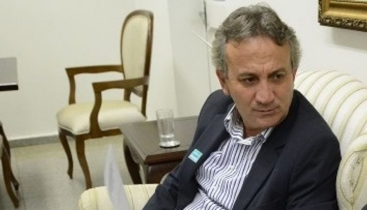 Ex-prefeito de Água Clara é exonerado do cargo em comissão da Segov