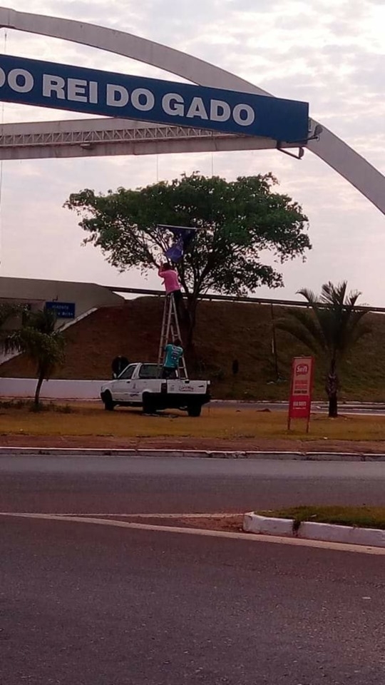 EM BIRIGUI BAIRRO LIMPO aconteceu nesta sexta-feira (16) no João Crevelaro, que recebeu arrastão de limpeza