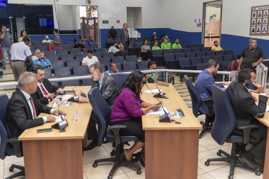 Vereadores aprovam oito projetos de lei durante sessão ordinária em Três Lagoas