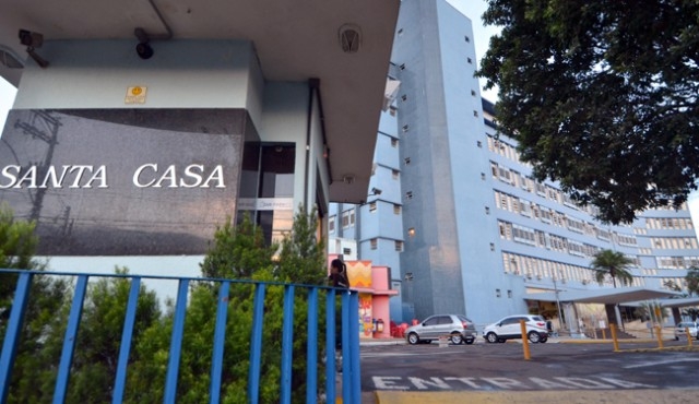 Mulher tenta entrar com droga na Penitenciária Feminina de Tupi Paulista e foi presa