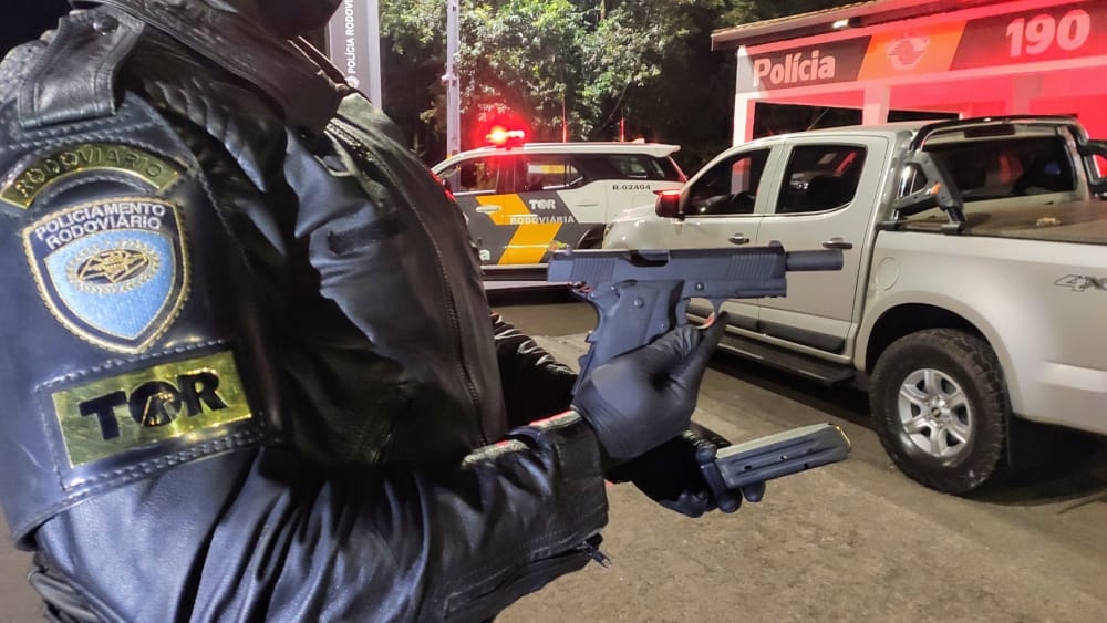 PM Rodoviária flagra homem transportando pistola em Andradina
