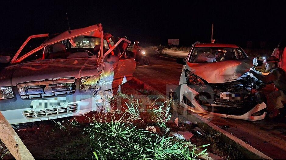 Polícia Rodoviária Estadual de Três Lagoas registra acidente entre Fiat Uno e HB20