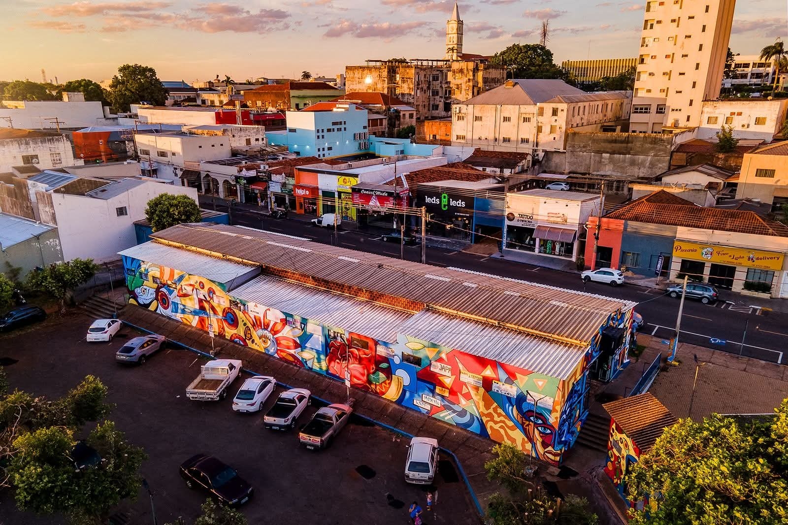 Camelódromo recebe pintura temática e se transforma em novo ponto cultural de Andradina