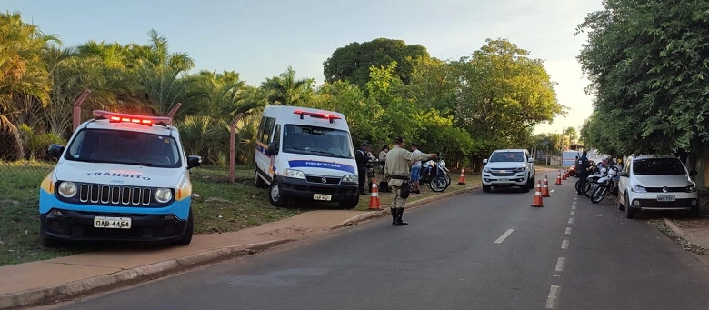 2º BPM em ação conjunta com DEPTRAN de Três Lagoas, inicia ações referente ao Maio Amarelo