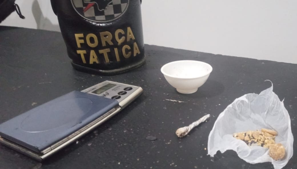 Polícia Militar em Três Lagoas realiza a prisão de autores de tráfico de drogas no bairro Paranapungá