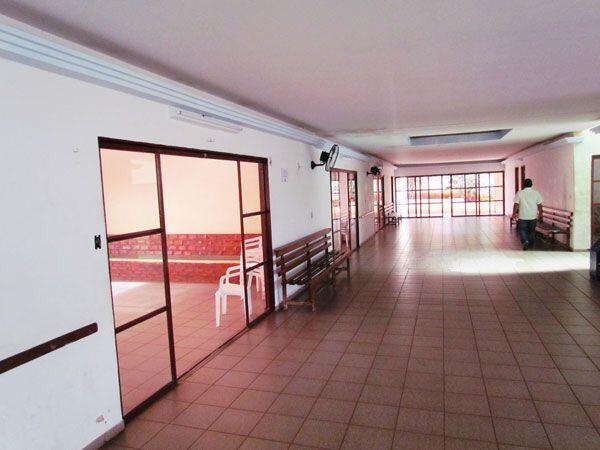 Vereadora denuncia abandono do prédio do velório municipal de Andradina