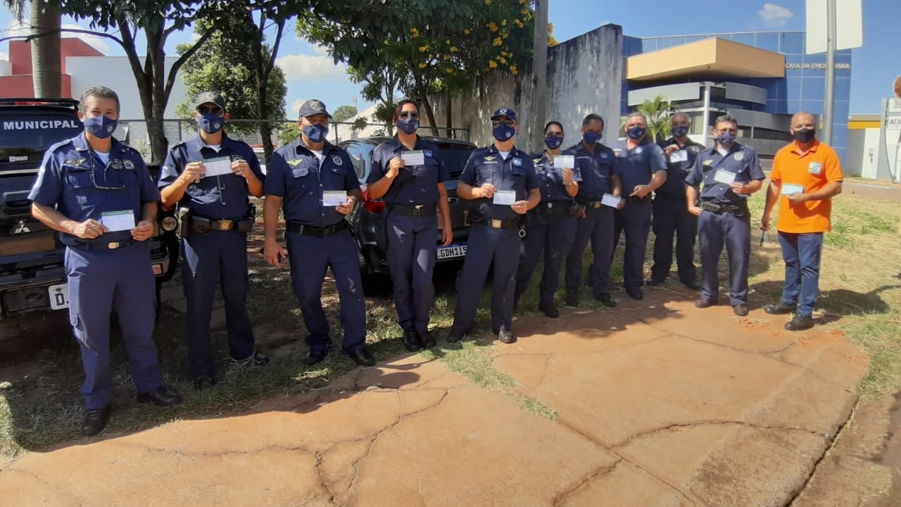 Guardas Municipais de Ilha Solteira são vacinados contra o Coronavírus