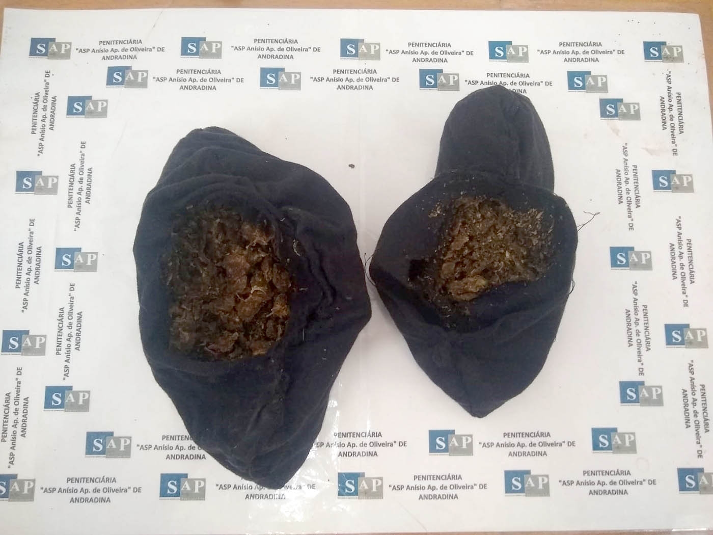 Agentes da Penitenciária de Andradina apreendem porções de maconha com visita
