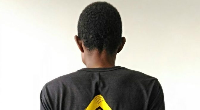 Agentes da Penitenciária 2 de Lavínia apreendem celular e carcaça de celular com visitas