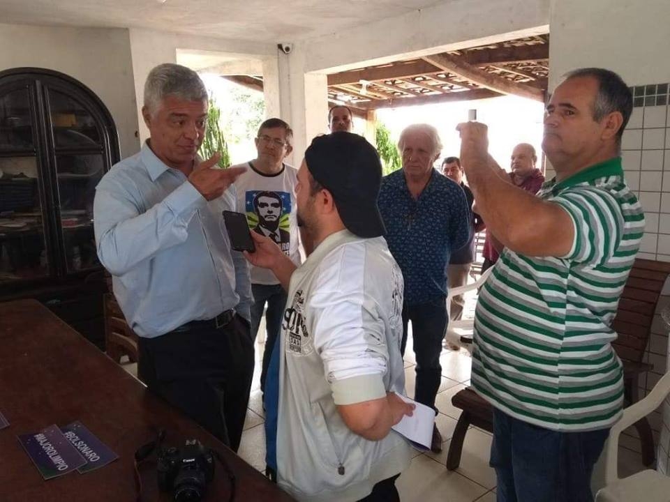 ROCAM: Dupla é presa por tráfico e com réplica de fuzil em Birigui